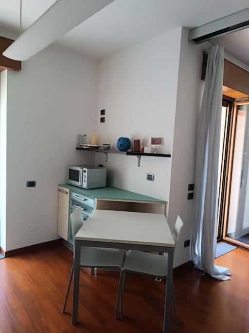 Appartamento Casa เวโรนา ภายนอก รูปภาพ